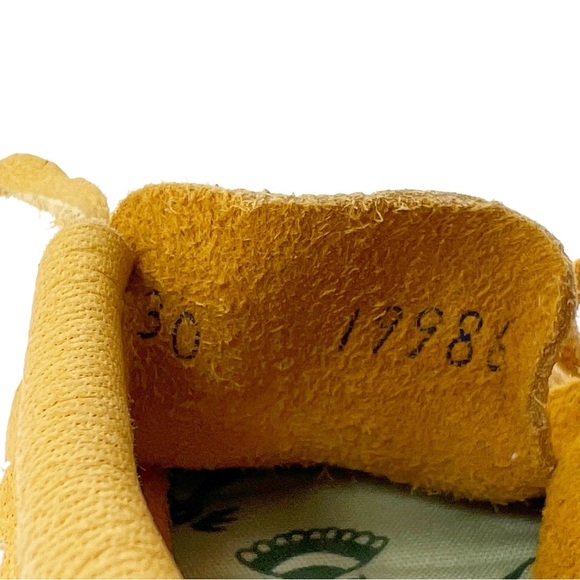 Taos Mox Baby Beaded Moccasins Size 30 = Size 3 Infant Deerskin Mocs Fringed EUC - Picture 10 of 11